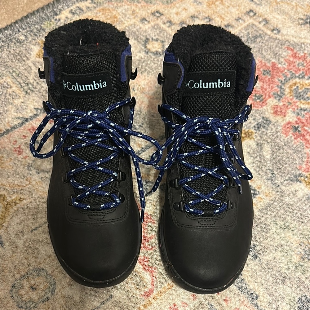 Columbia Black Boots with Blue Accents
